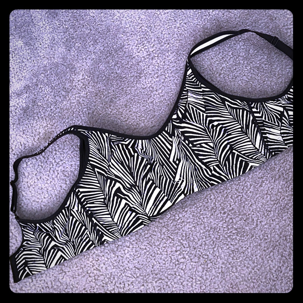 Brand new Victoria Secret sports bra